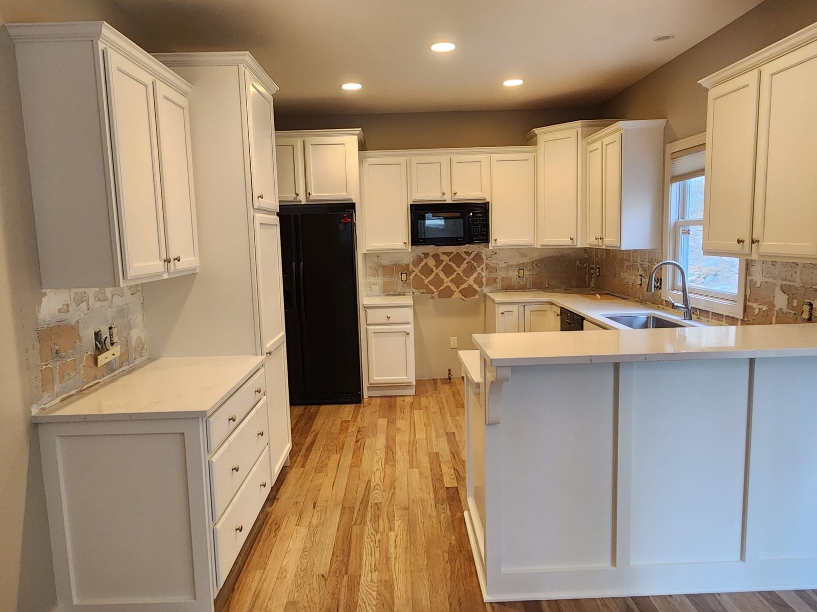 Interior & Exterior Painting Interior & Exterior Painting